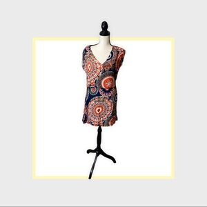 💜💜 Beautifully Designed Sleeveless Dress by Clementina Size L